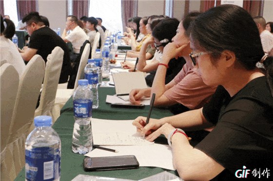 恒祥檢測質(zhì)量管理研討會之牛仔服裝專題順利召開